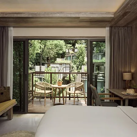 Dinso Resort & Villas Phuket, Vignette Collection By Ihg Patong Exterior photo Deluxe Room