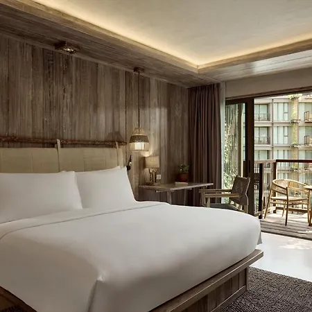 Dinso Resort & Villas Phuket, Vignette Collection By Ihg Patong Exterior photo Deluxe Room